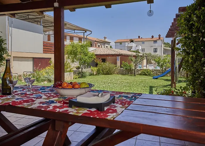 Apartments Ceh
